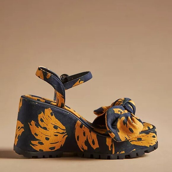 Farm Rio Caramel Bananas Knotted Platform Sandal - Picture 1 of 8